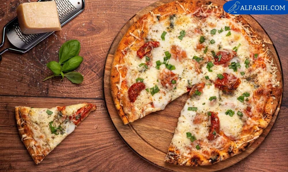 طريقة صنع البيتزا بعجينة العشر دقائق