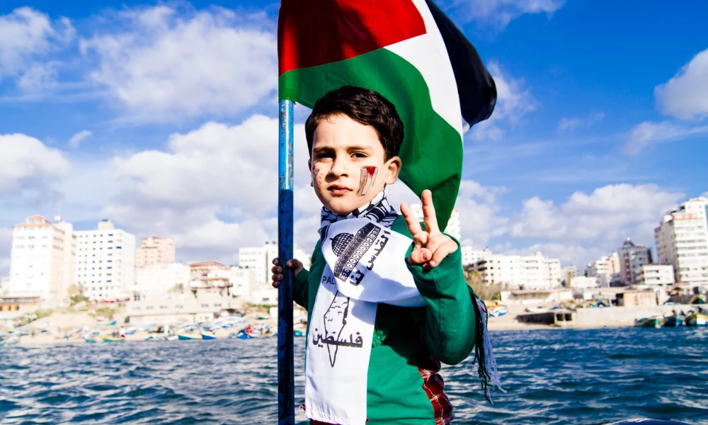 صور اطفال فلسطين يبكون