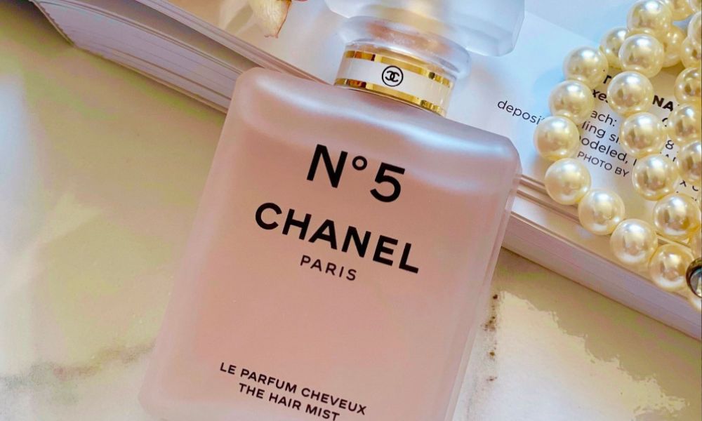 افضل عطر للشعر ثابت 2